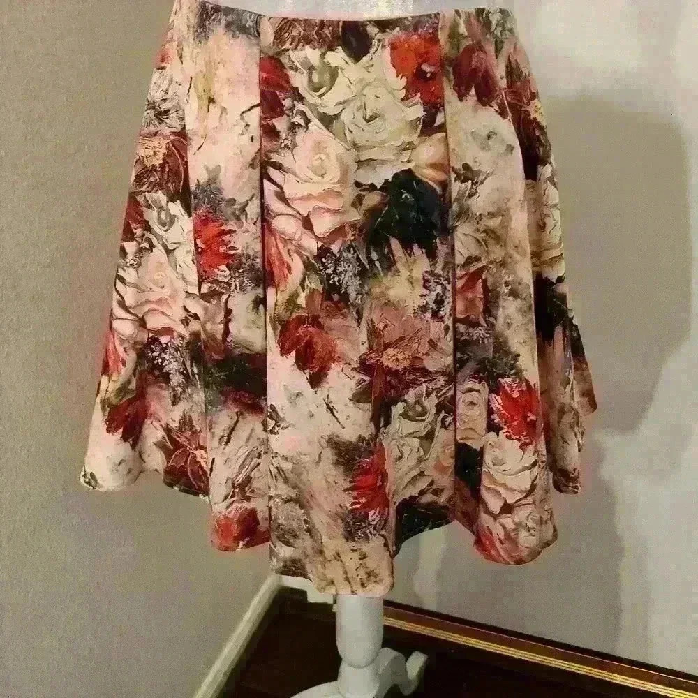 NWT Haute Hippie Floral Print Stretch Cotton size M - Picture 4 of 9